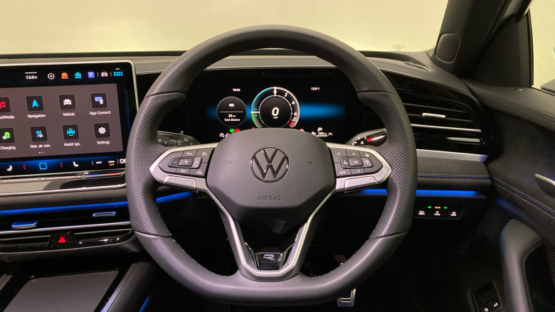 Volkswagen Passat 1.5 TSI eHybrid 272 R-Line 5dr DSG Estate